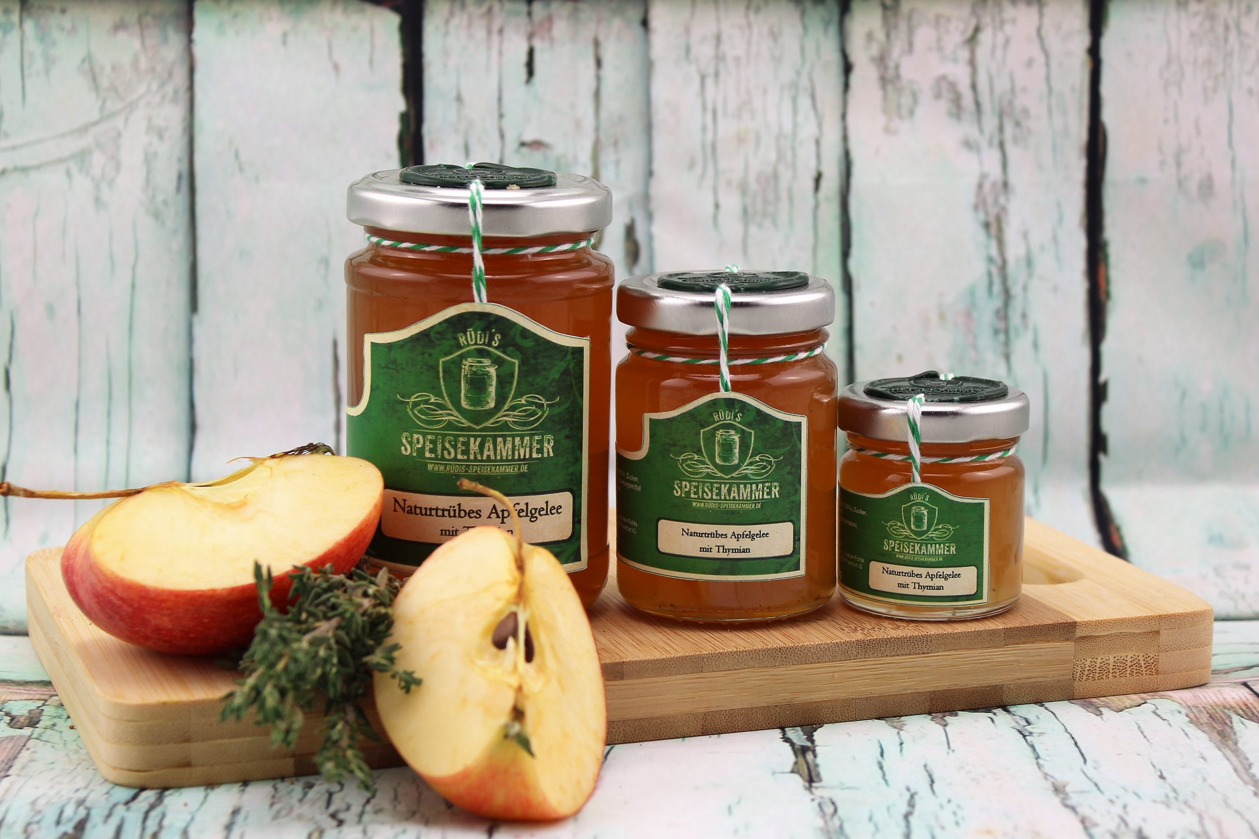 Naturtrübes Apfelgelee mit Thymian - Rüdis Speisekammer Naturtrübes Apfelgelee mit Thymian - Rüdis Speisekammer